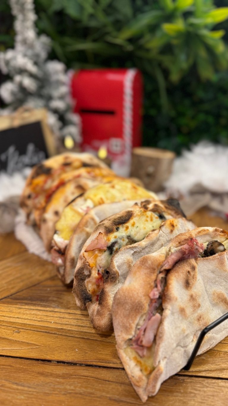 Instagram post from les_moulins_bleus. This post is in position 2.