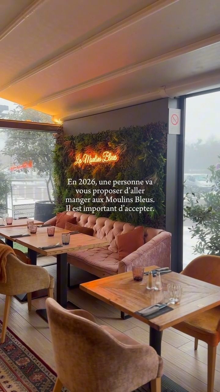 Instagram post from les_moulins_bleus. This post is in position 4.