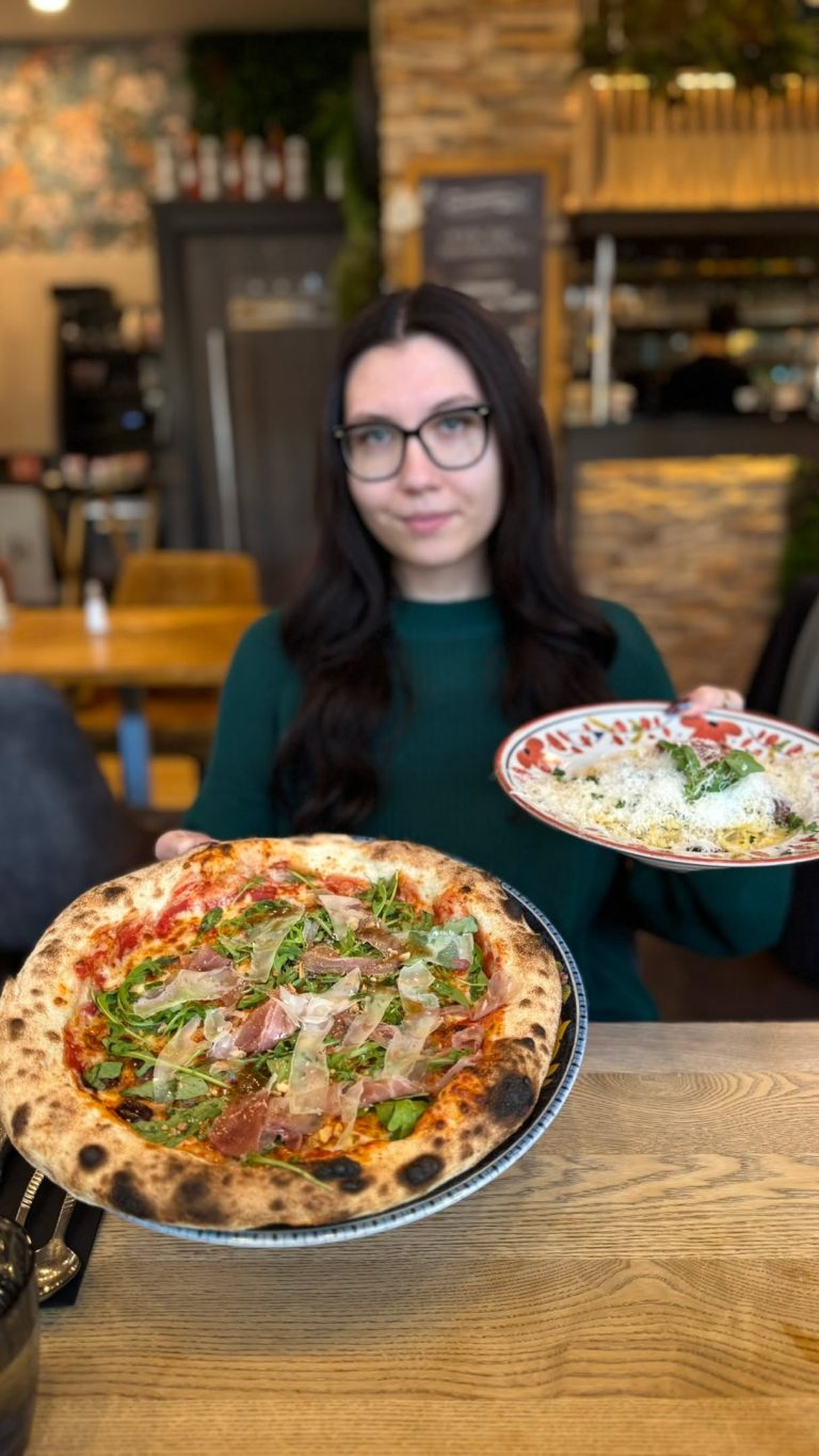 Instagram post from les_moulins_bleus. This post is in position 1.