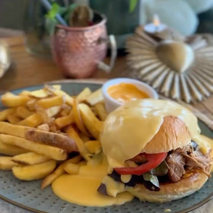 Instagram post from les_moulins_bleus. This post is in position 1.